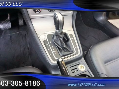 Used 2015 Volkswagen Golf TDI S image 21