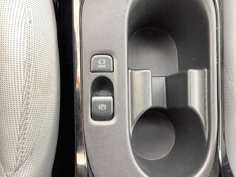 Used 2023 Toyota Corolla SE FWD image 46