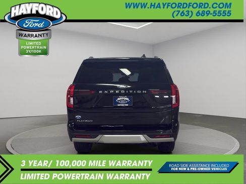 Used 2025 Ford Expedition Platinum image 4