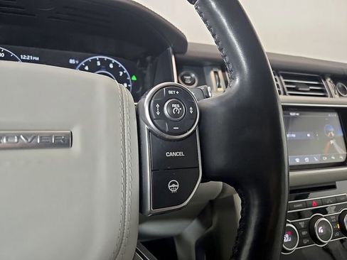 Used 2017 Land Rover Range Rover HSE image 24
