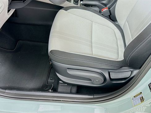 New 2026 Hyundai Venue SEL image 19