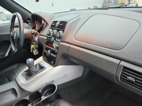 Used 2009 Saturn Sky w/ Premium Trim Package RWD image 30