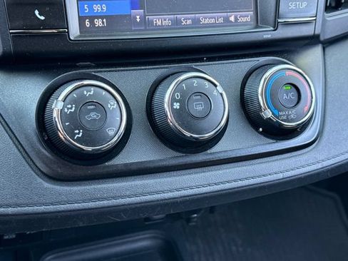 Used 2017 Toyota RAV4 LE w/ All Weather Liner Package AWD/4WD image 27