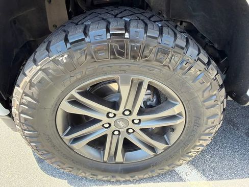 Used 2021 Ford F150 Lariat AWD/4WD image 11