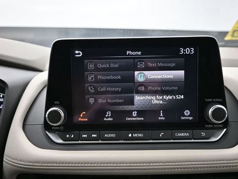 Used 2025 Nissan Rogue SV image 21