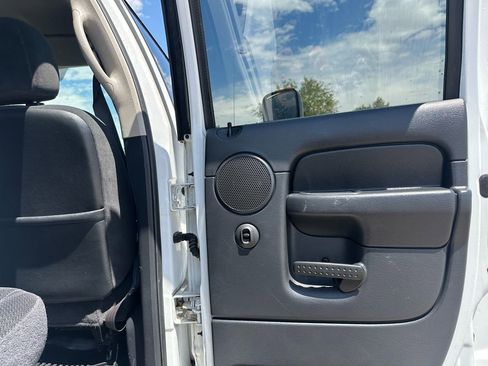 Used 2003 Dodge Ram 2500 Truck SLT image 22