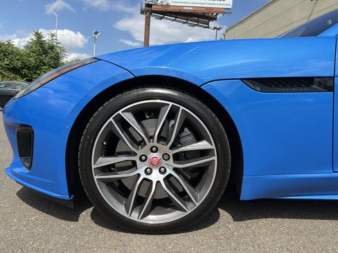 Used 2018 Jaguar F-TYPE R-Dynamic AWD/4WD image 11