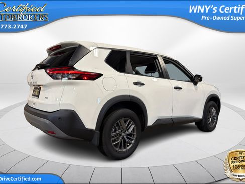 Used 2022 Nissan Rogue S AWD/4WD image 6