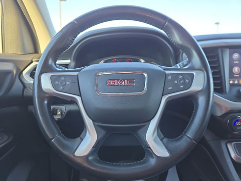 Used 2020 GMC Acadia SLT image 18