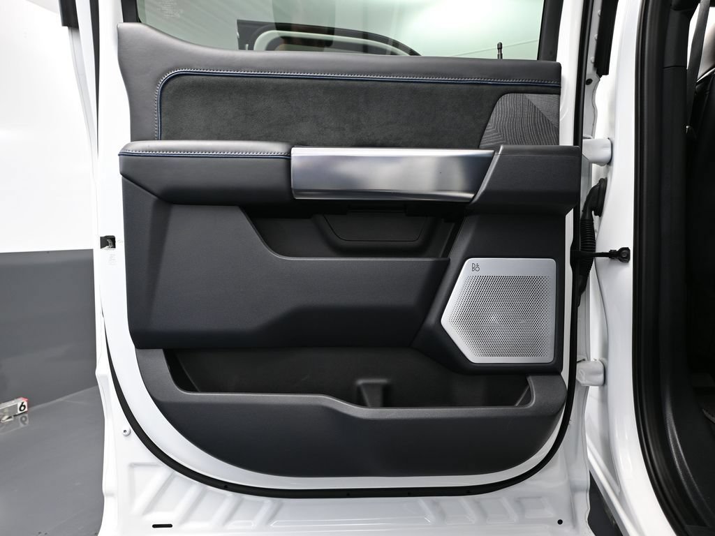 Used 2025 Ford F250 Platinum AWD/4WD image 31