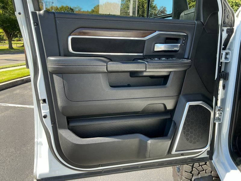 Used 2024 RAM 2500 Laramie AWD/4WD image 23