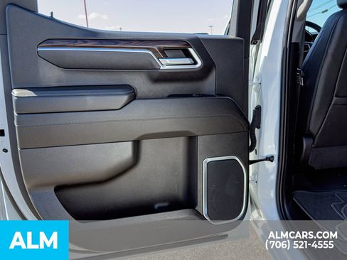 Used 2025 GMC Sierra 1500 SLT image 20