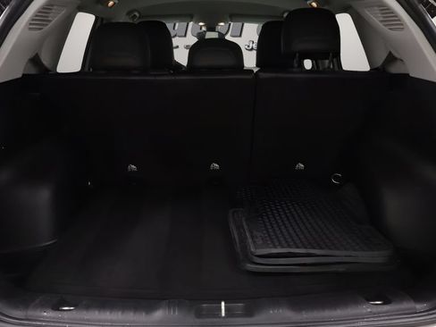 Certified 2020 Jeep Compass Latitude w/ Cold Weather Group AWD/4WD image 18