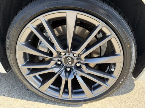 Used 2016 INFINITI Q50 Red Sport 400 image 32