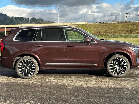 New 2026 Volvo XC90 T8 Ultra w/ Protection Package Premier AWD/4WD image 2