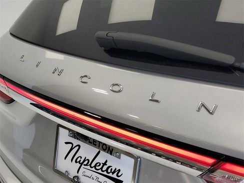 Used 2020 Lincoln Corsair Reserve w/ Equipment Group 201A image 6