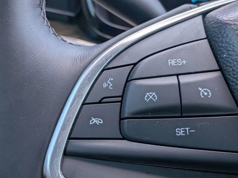 Used 2017 Cadillac XT5 FWD image 25