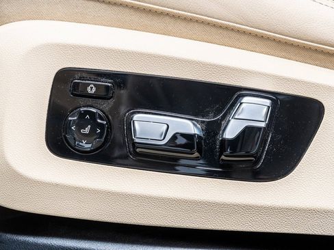 Used 2021 BMW X5 xDrive45e w/ Premium Package image 26