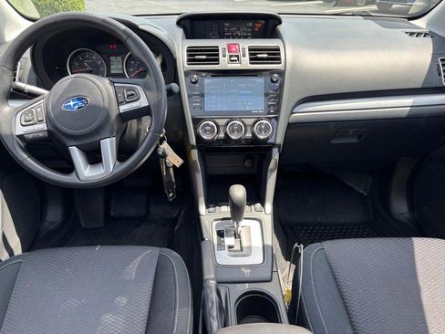 Used 2017 Subaru Forester 2.5i Premium w/ All-Weather Package AWD/4WD image 11