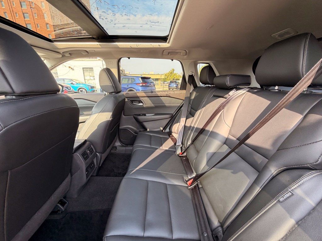 Certified 2023 Nissan Rogue SL w/ SL Premium Package FWD image 16