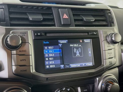 Used 2015 Toyota 4Runner SR5 AWD/4WD image 6