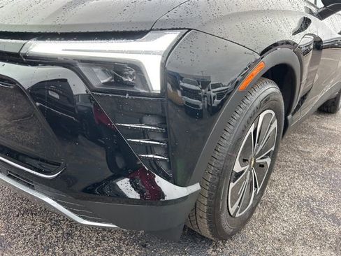 New 2026 Chevrolet Blazer EV LT image 9