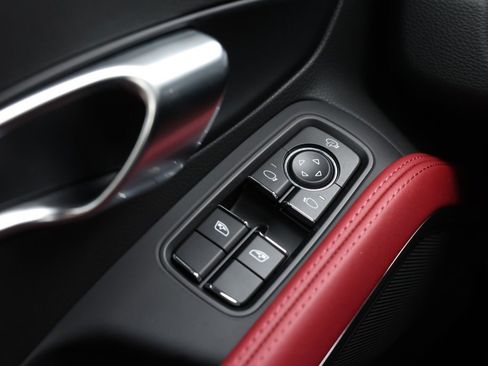 Used 2025 Porsche 718 Cayman image 42