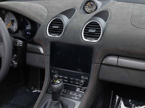 Used 2024 Porsche 718 Boxster Spyder RS RWD image 24