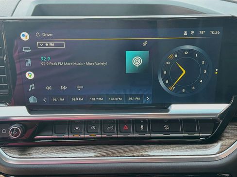 Used 2022 Chevrolet Silverado 1500 RST AWD/4WD image 19