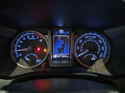 Used 2022 Toyota Tacoma TRD Sport image 17