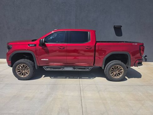 Used 2024 GMC Sierra 1500 Elevation w/ X31 Off-Road Package AWD/4WD image 7