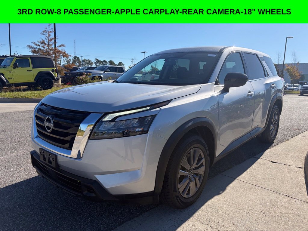 Used 2023 Nissan Pathfinder S FWD image 1