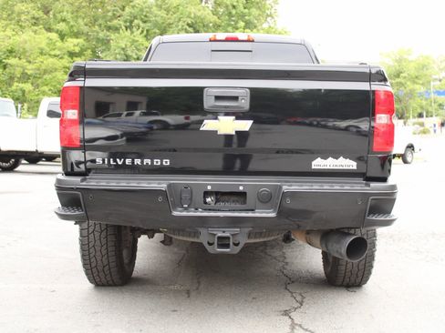Used 2019 Chevrolet Silverado 2500 High Country w/ Duramax Plus Package AWD/4WD image 5