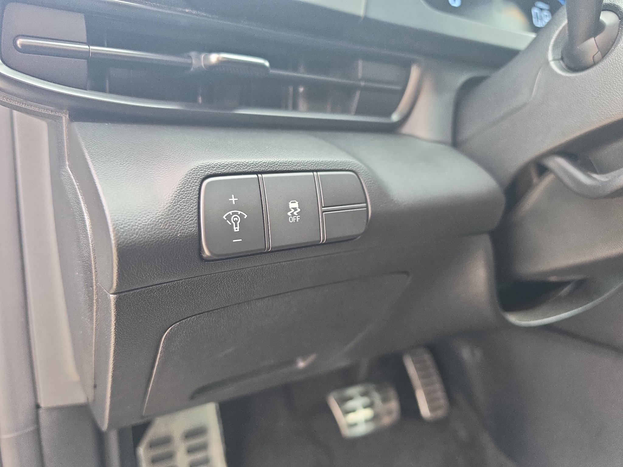 Used 2025 Hyundai Elantra Sport FWD image 22