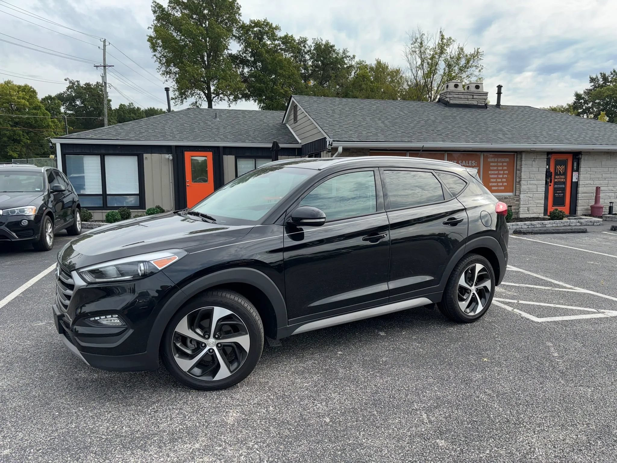 Used 2017 Hyundai Tucson Sport FWD image 2