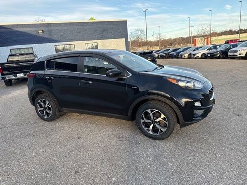 Used 2020 Kia Sportage LX image 7