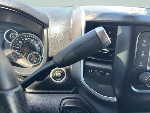 Used 2020 RAM 3500 Big Horn AWD/4WD image 20