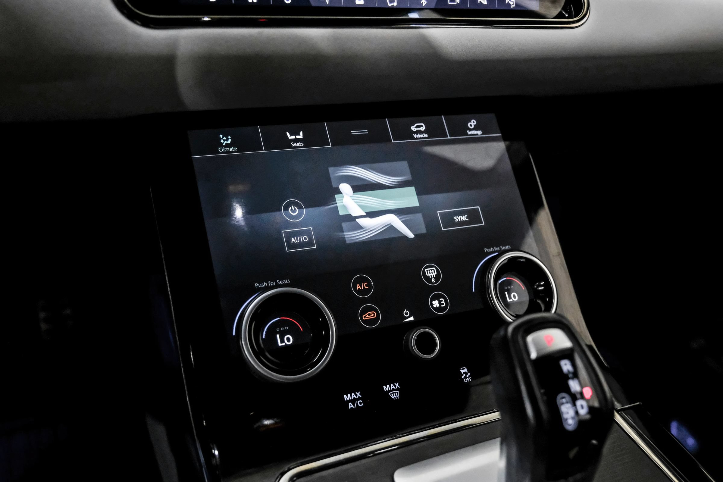 Used 2020 Land Rover Range Rover Evoque First Edition AWD/4WD image 27