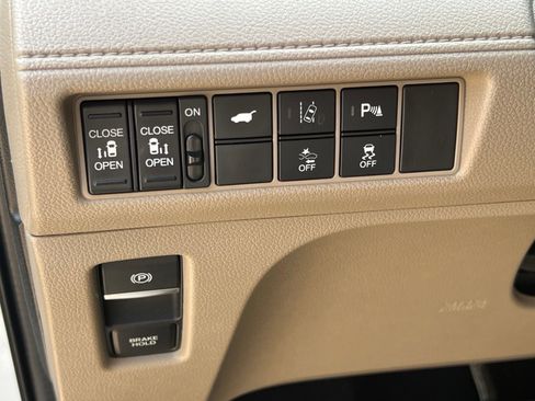 Used 2020 Honda Odyssey Elite image 28