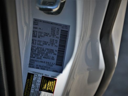 Used 2024 Nissan Frontier S RWD image 19