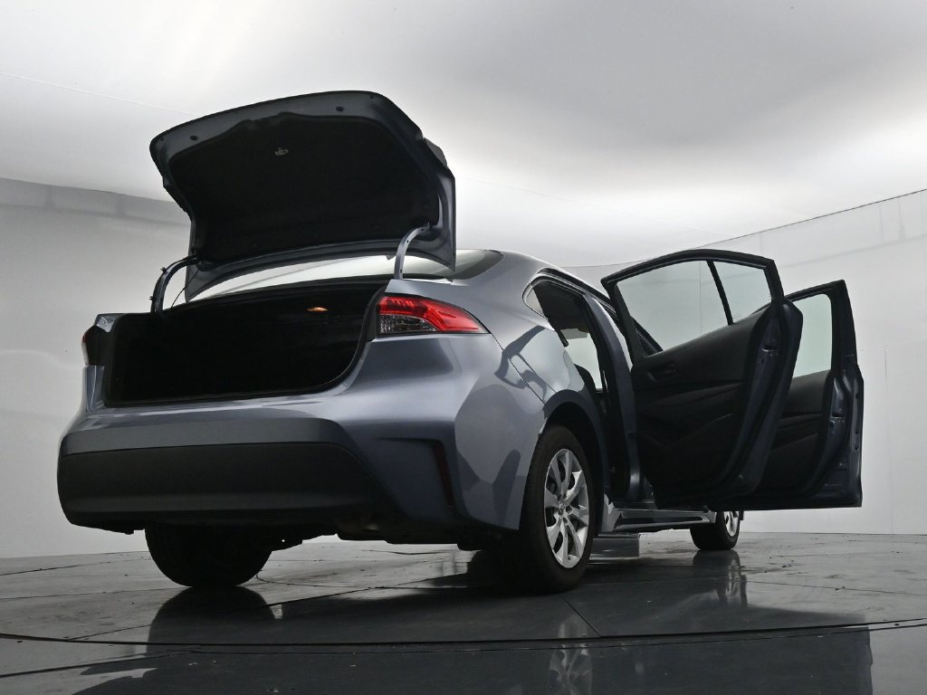 Used 2023 Toyota Corolla LE FWD image 44