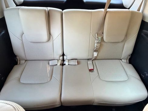 Used 2022 Nissan Armada Platinum w/ Captain's Chairs Package RWD image 41
