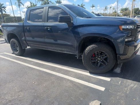 Used 2020 Chevrolet Silverado 1500 LT Trail Boss image 2
