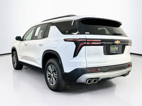 Used 2025 Chevrolet Traverse LT AWD/4WD image 5