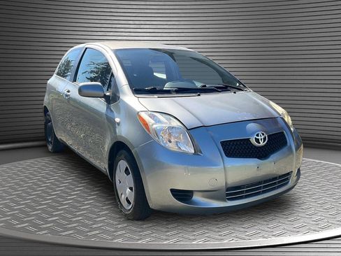 Used 2008 Toyota Yaris 2-Door Hatchback image 1