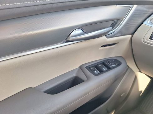 Certified 2023 Cadillac XT5 Premium Luxury image 18