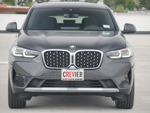 Used 2025 BMW X4 xDrive30i w/ Premium Package image 2