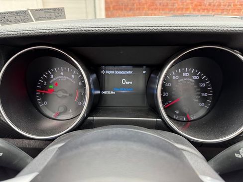 Certified 2018 Ford Mustang Coupe image 14