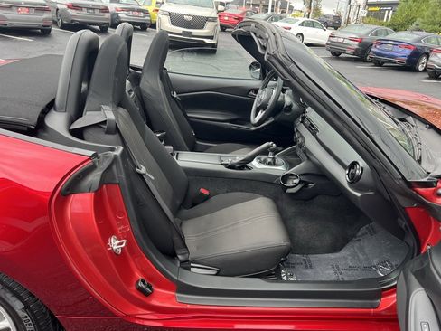 Used 2024 MAZDA MX-5 Miata Sport image 21