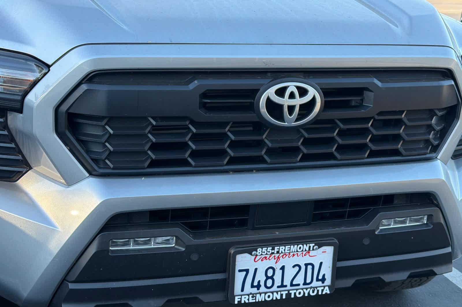Used 2024 Toyota Tacoma TRD Off-Road w/ TRD Off Road Upgrade Package AWD/4WD image 9